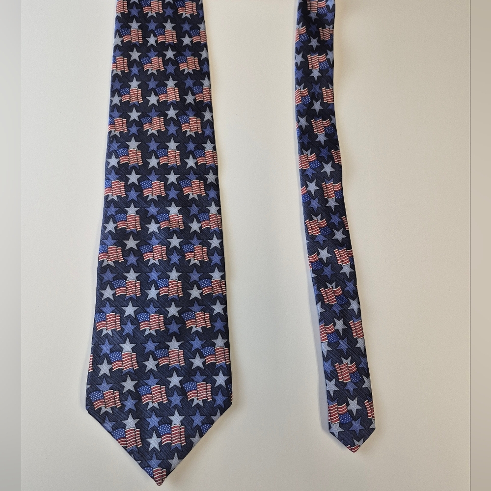 American Traditions Patriotic Silk Tie USA Flag